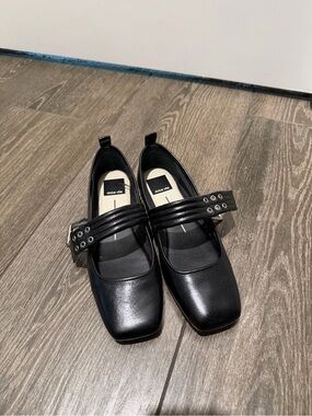 Dolce Vita Arora Ballet Flat with Silver Buckle size 7 women’s